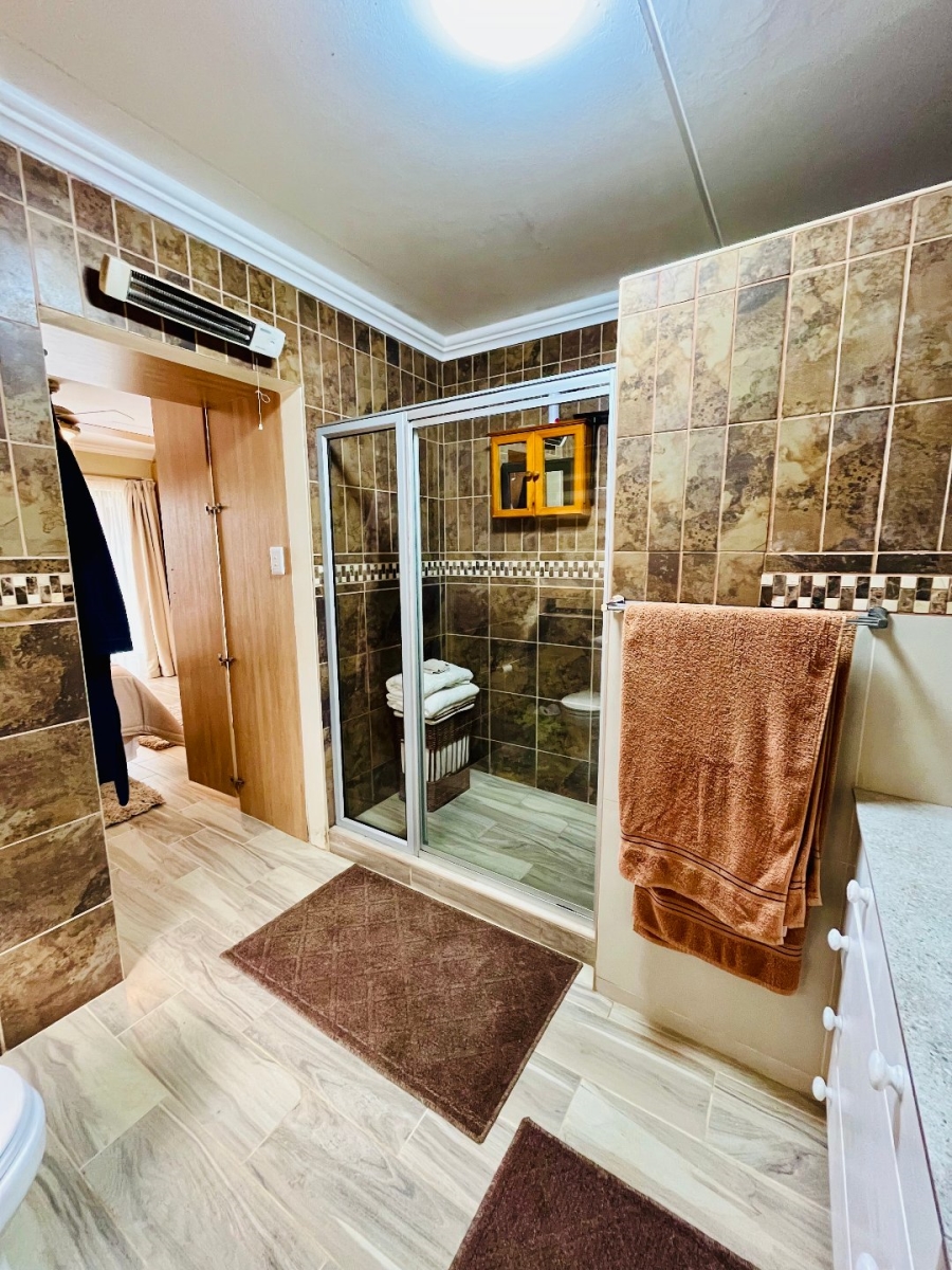 6 Bedroom Property for Sale in Tergniet Western Cape